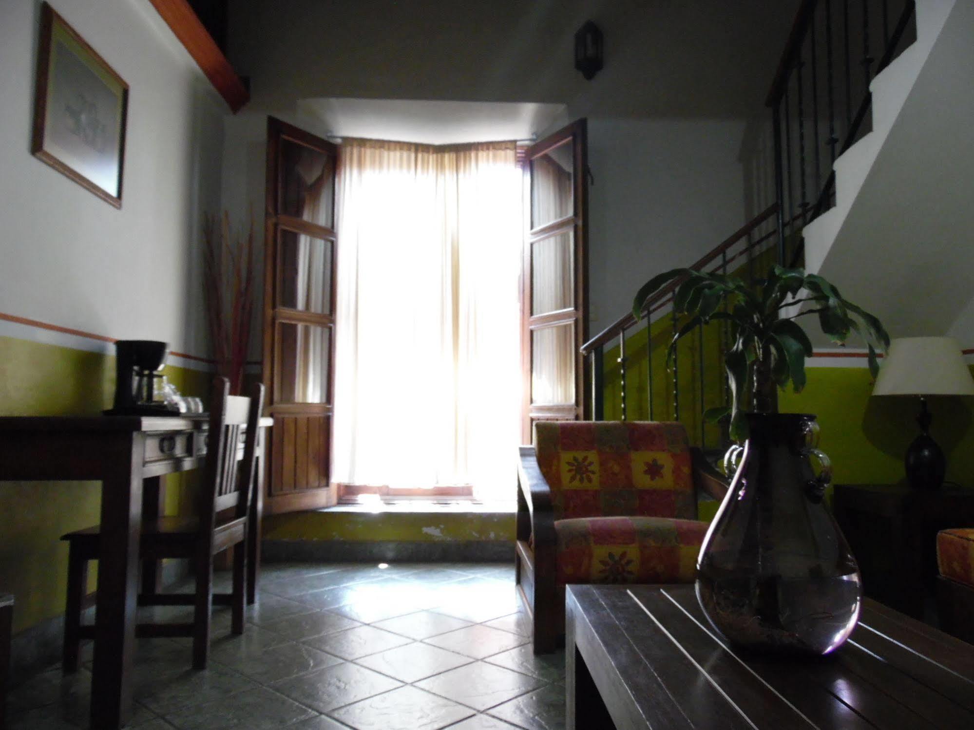 Hotel Posada San Jeronimo โกอาเตเปก ภายนอก รูปภาพ