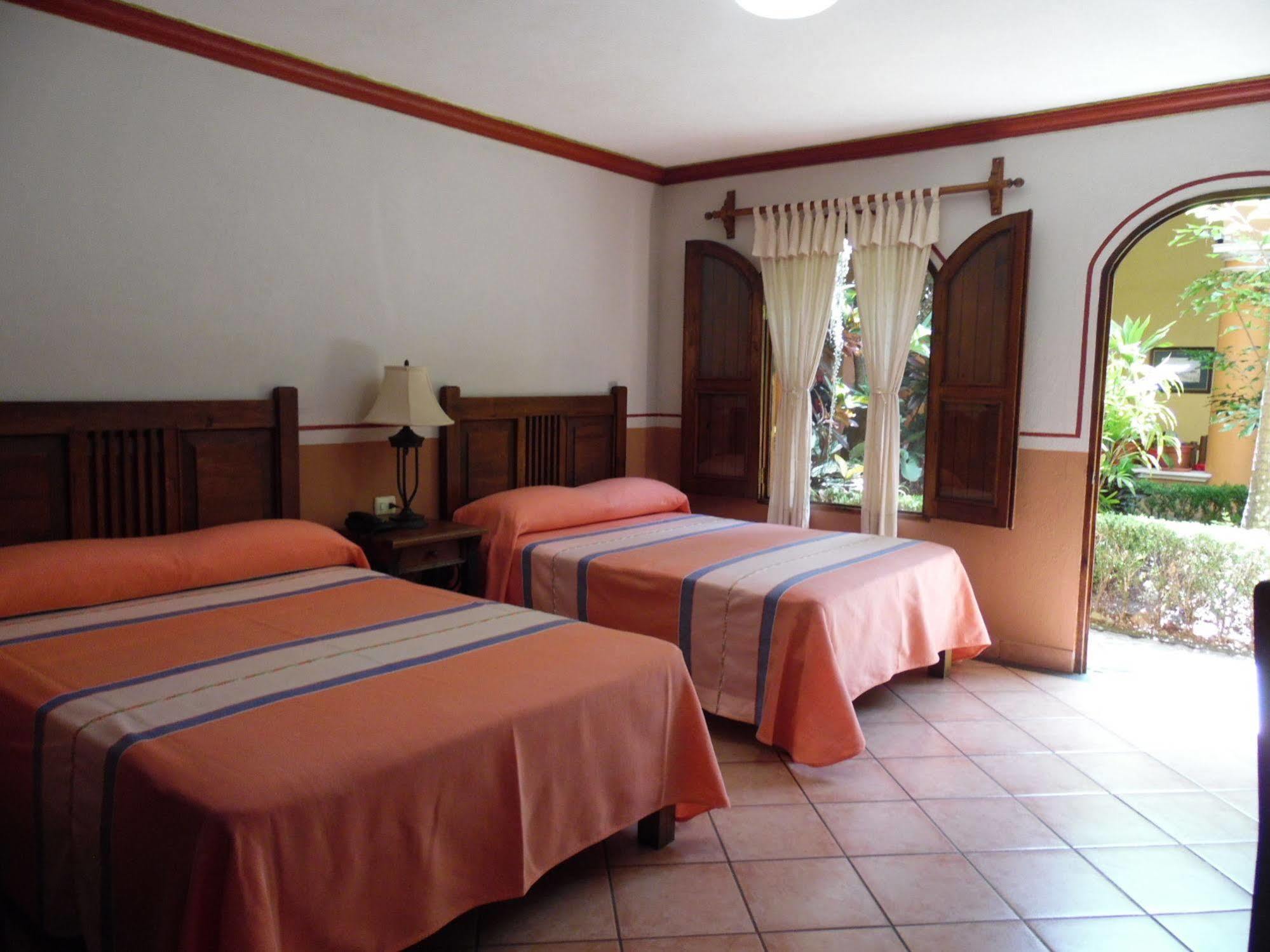 Hotel Posada San Jeronimo โกอาเตเปก ภายนอก รูปภาพ