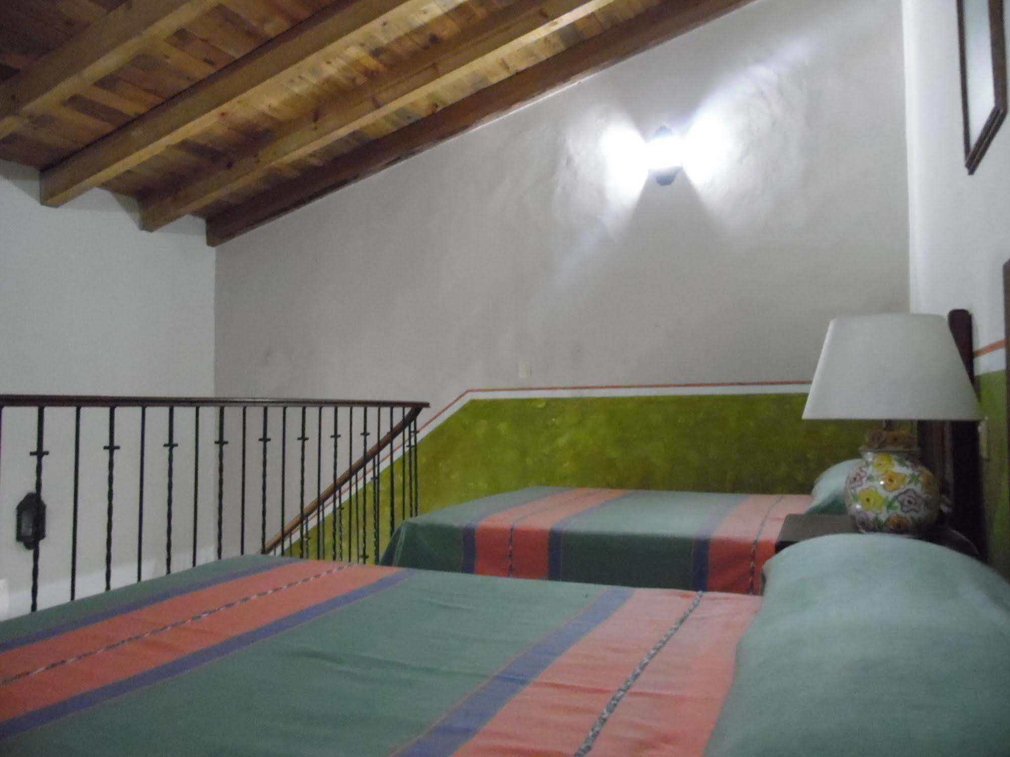 Hotel Posada San Jeronimo โกอาเตเปก ภายนอก รูปภาพ