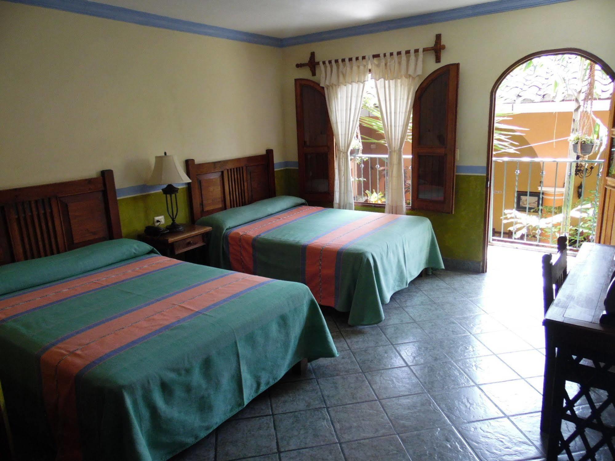 Hotel Posada San Jeronimo โกอาเตเปก ภายนอก รูปภาพ