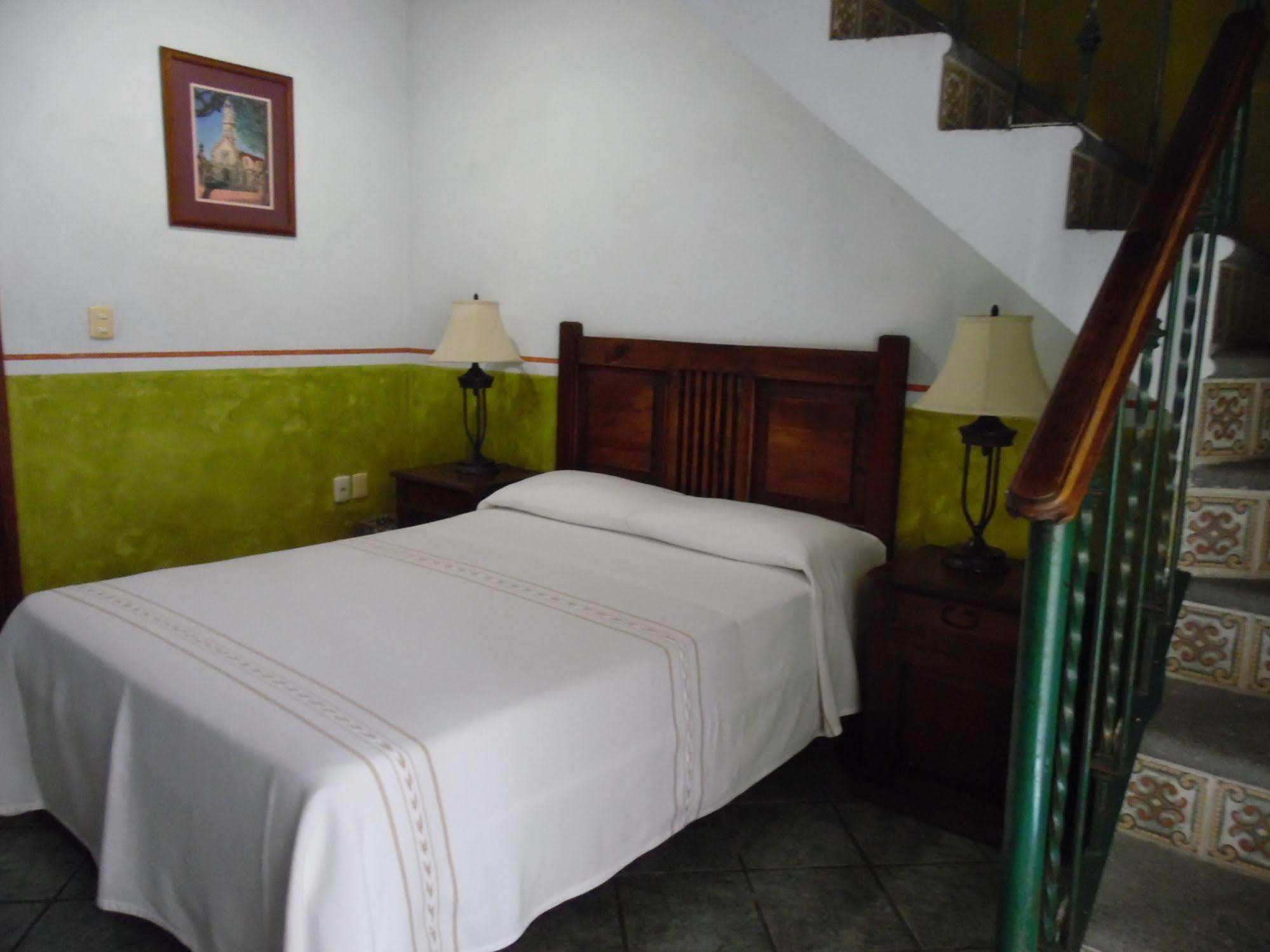 Hotel Posada San Jeronimo โกอาเตเปก ภายนอก รูปภาพ
