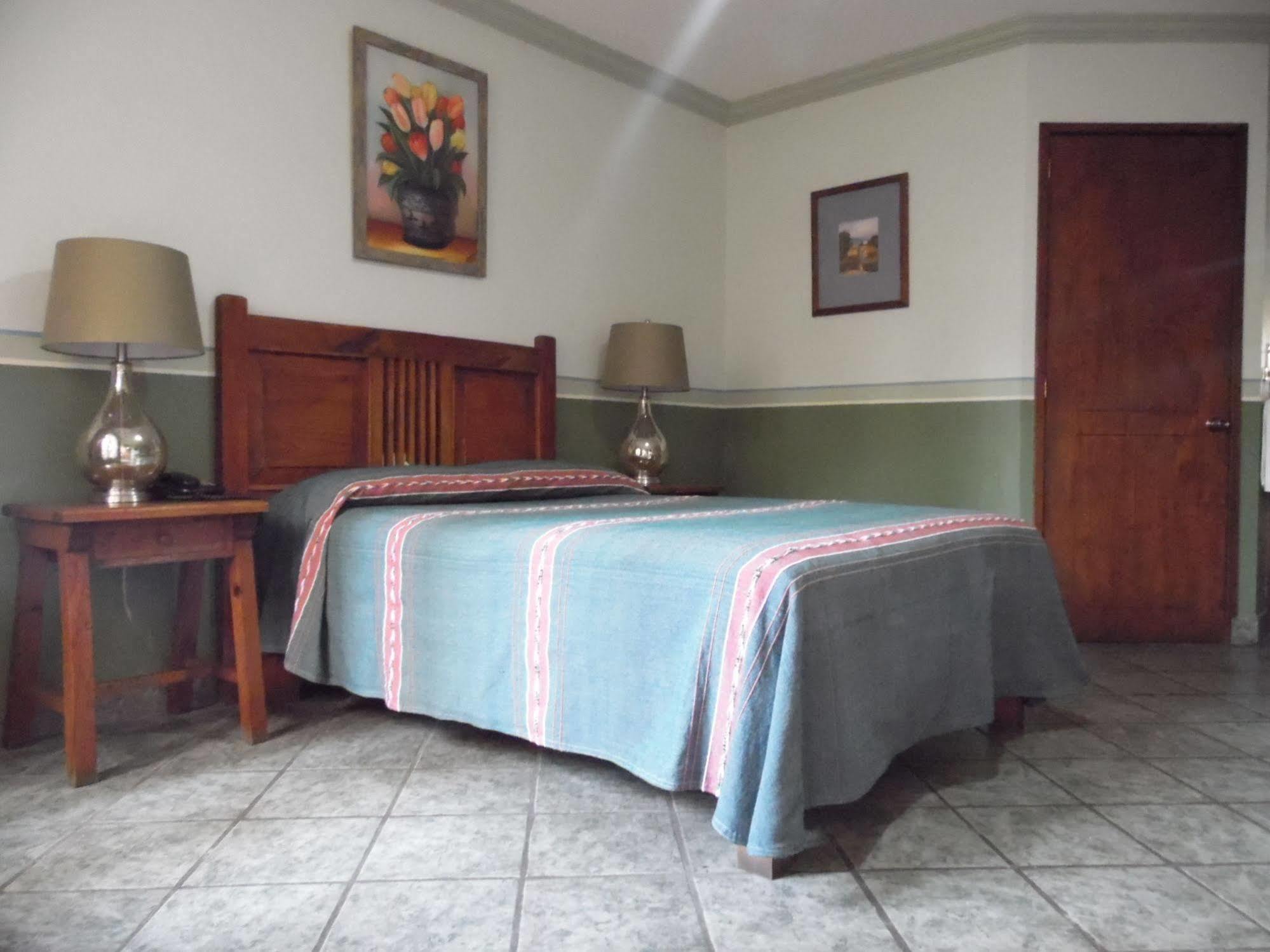 Hotel Posada San Jeronimo โกอาเตเปก ภายนอก รูปภาพ