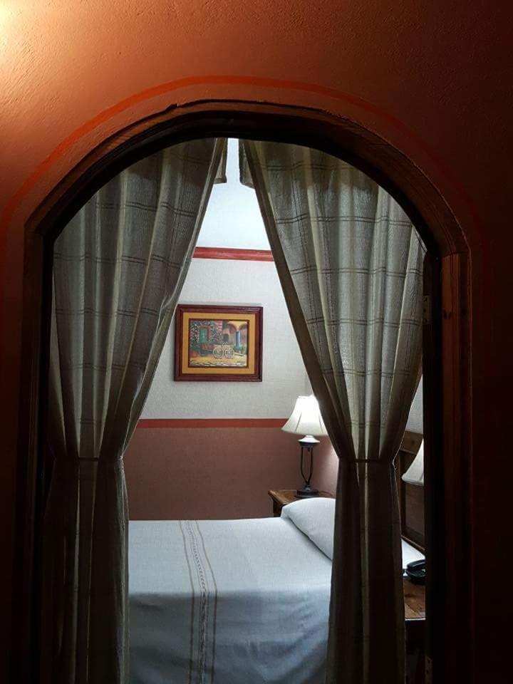 Hotel Posada San Jeronimo โกอาเตเปก ภายนอก รูปภาพ